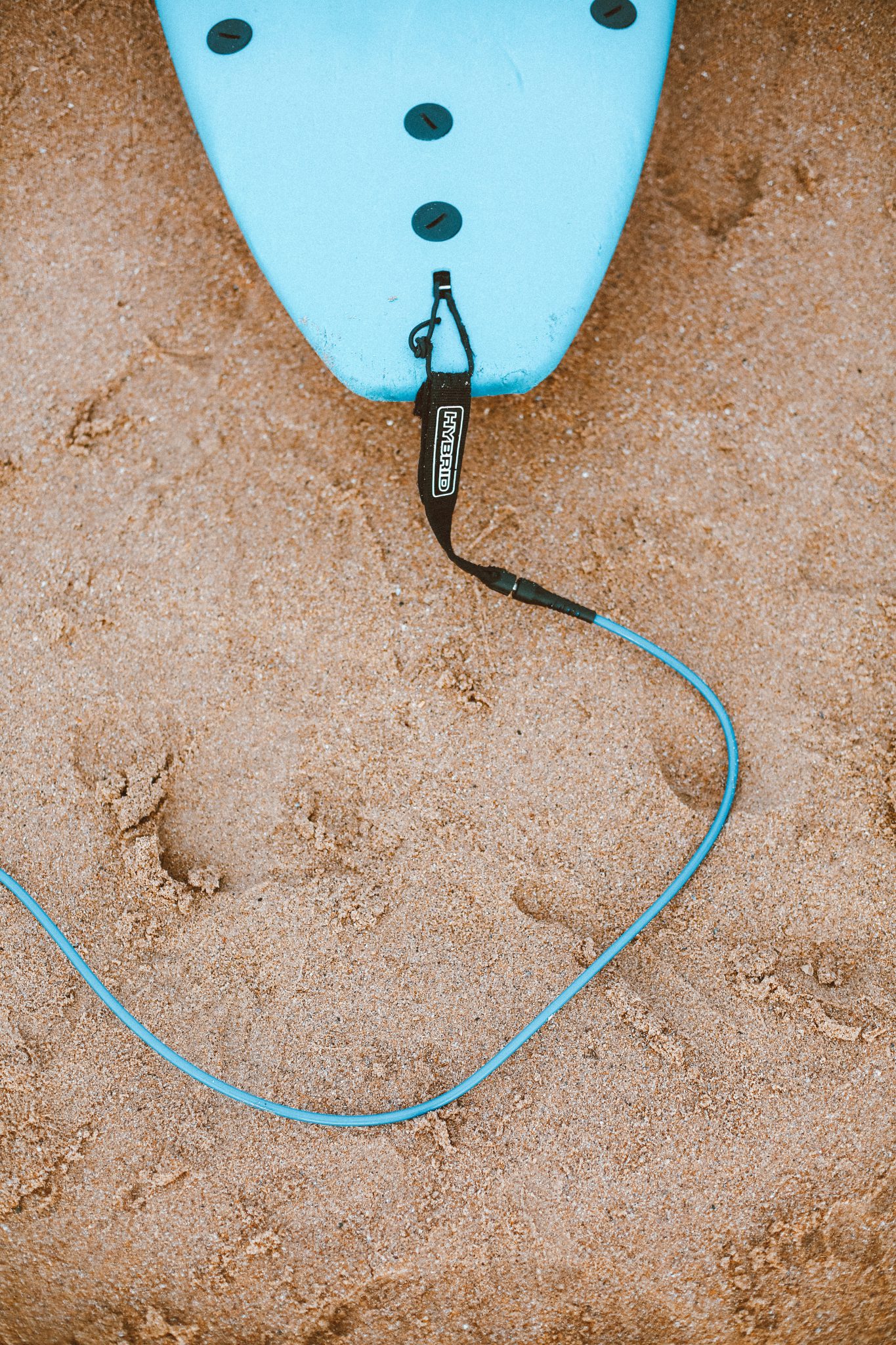 beach-blue-sand-1546116