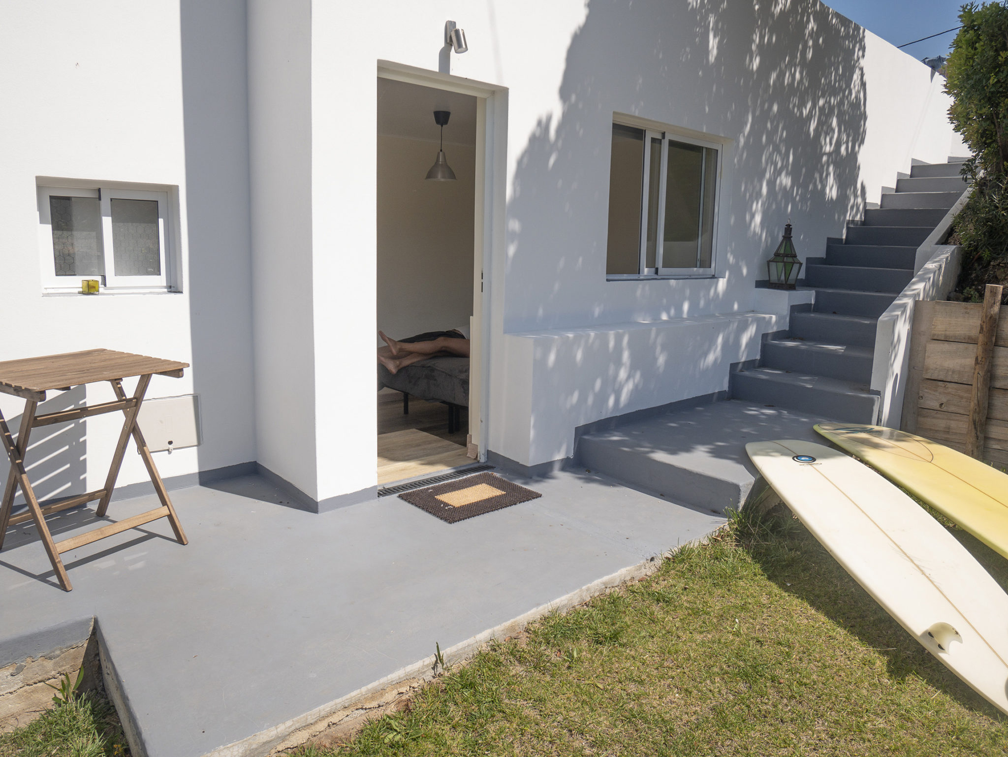 Lazy Surfer Guesthouse